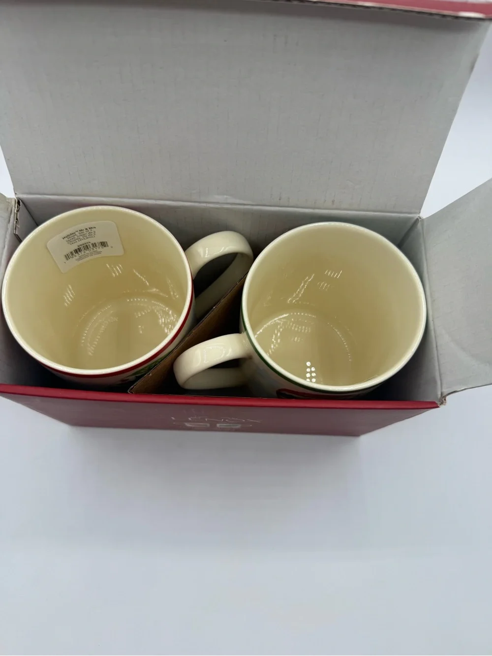 Lenox Holiday Mr & Mrs Christmas Mugs Set of 2 Mittens Red Green- 14 oz With Box